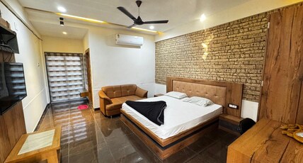Ramya Stay Inn Room Type - SUPER DULEXE ROOM