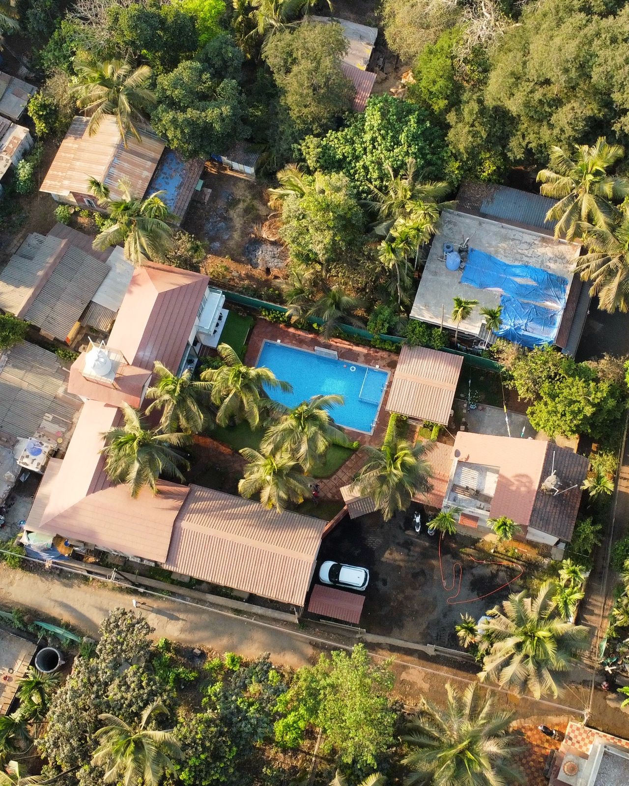 Tipsy Spring Resort - Tap to explore photos