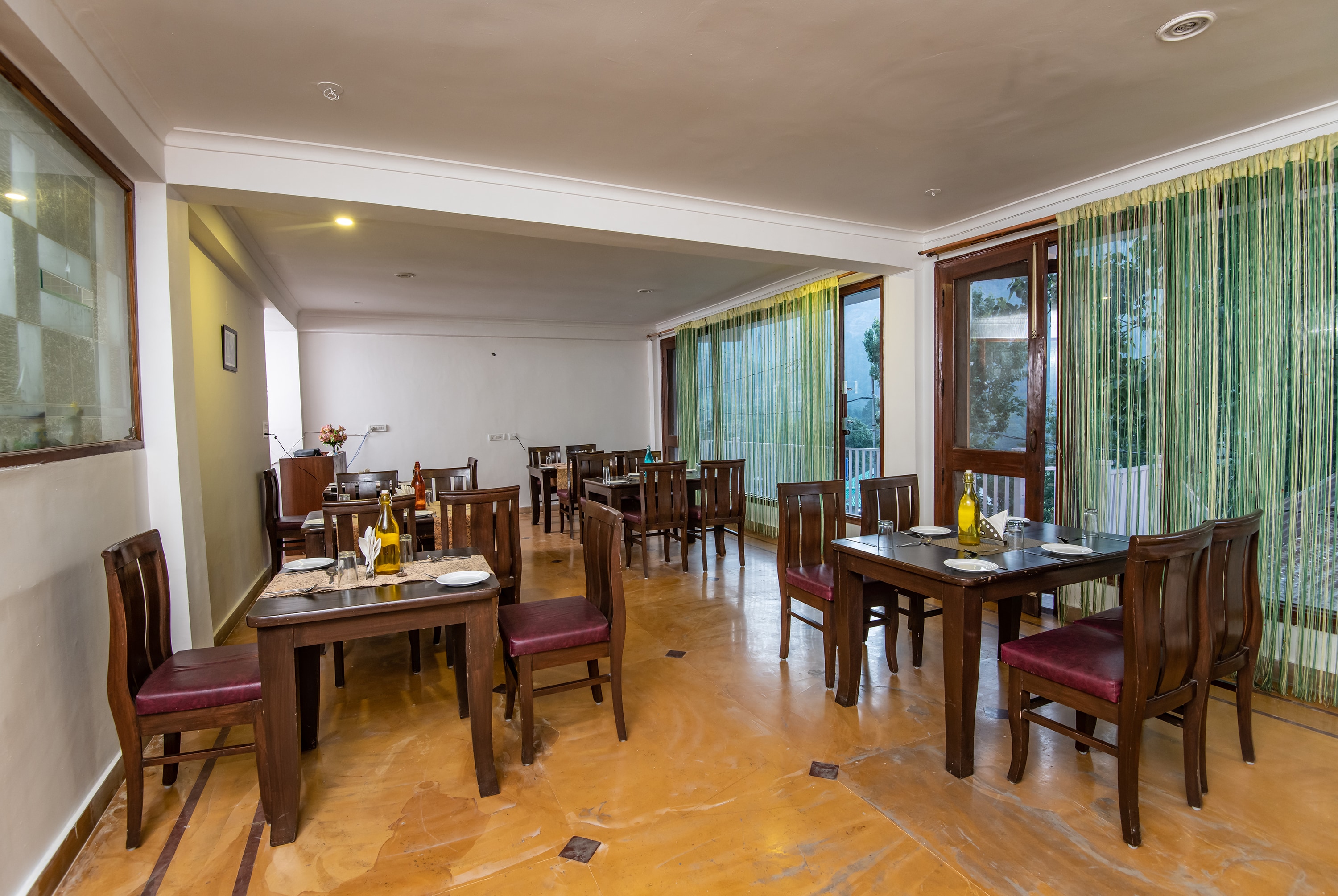 Xomotel Bungalow Krishanya | Rooms & Wi-Fi - Tap to explore photos