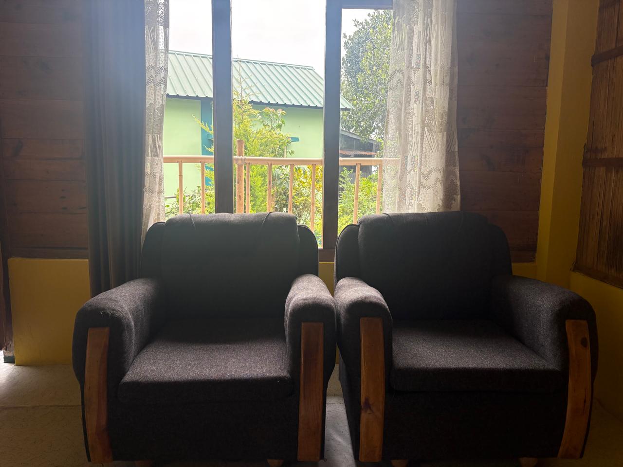 West Corner 2B Homestay Mawlynnong - Tap to explore photos