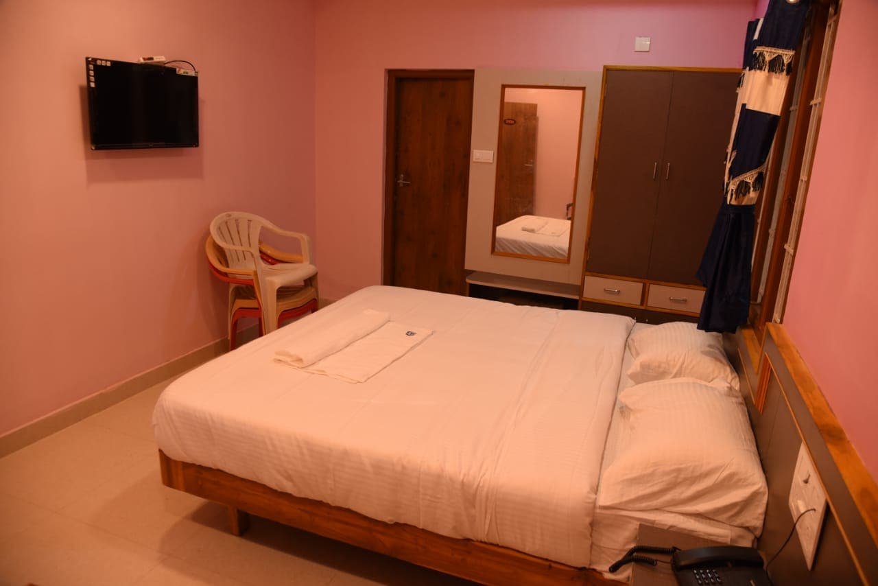 Aarthi Residency - Tap to explore photos