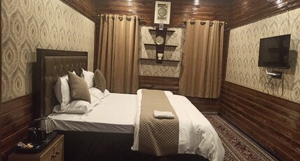 NimmStay Room Type - Deluxe Room 101 (Non AC)
