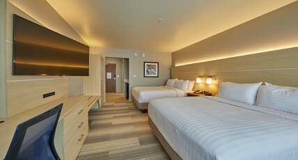 Holiday Inn Express & Suites Hermiston Downtown Room Type - 2 Queen Standard