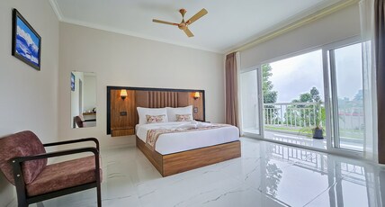 Yashshree Resort & Spa Kalimpong Room Type - Premium Executive Room with balcony