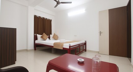 Prestige Rooms And Studios Room Type - Deluxe Non-AC