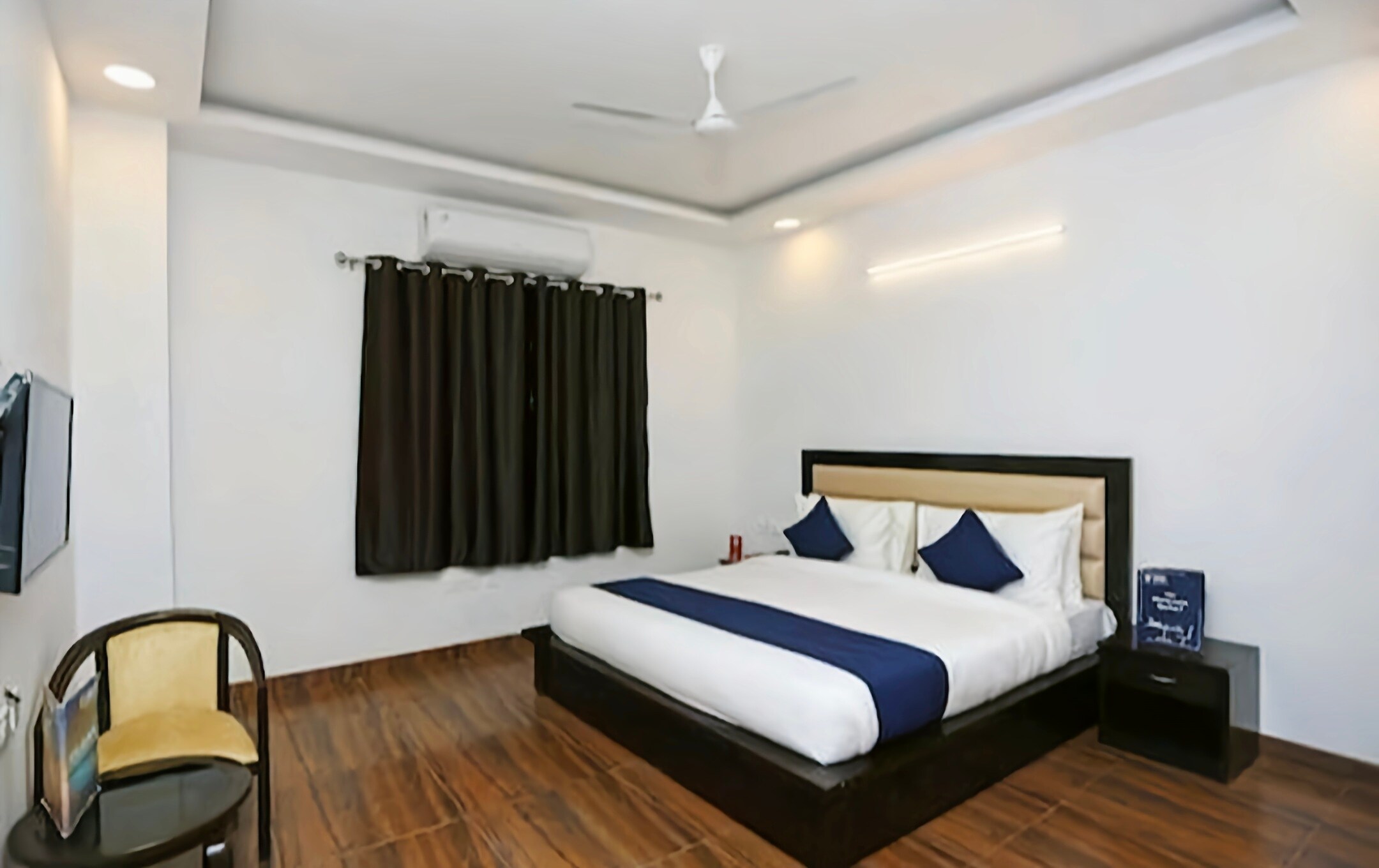 Hotel White Rock Sector 68 Sohna Road Gurgaon - Tap to explore photos