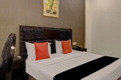 HOTEL TRIPLE A