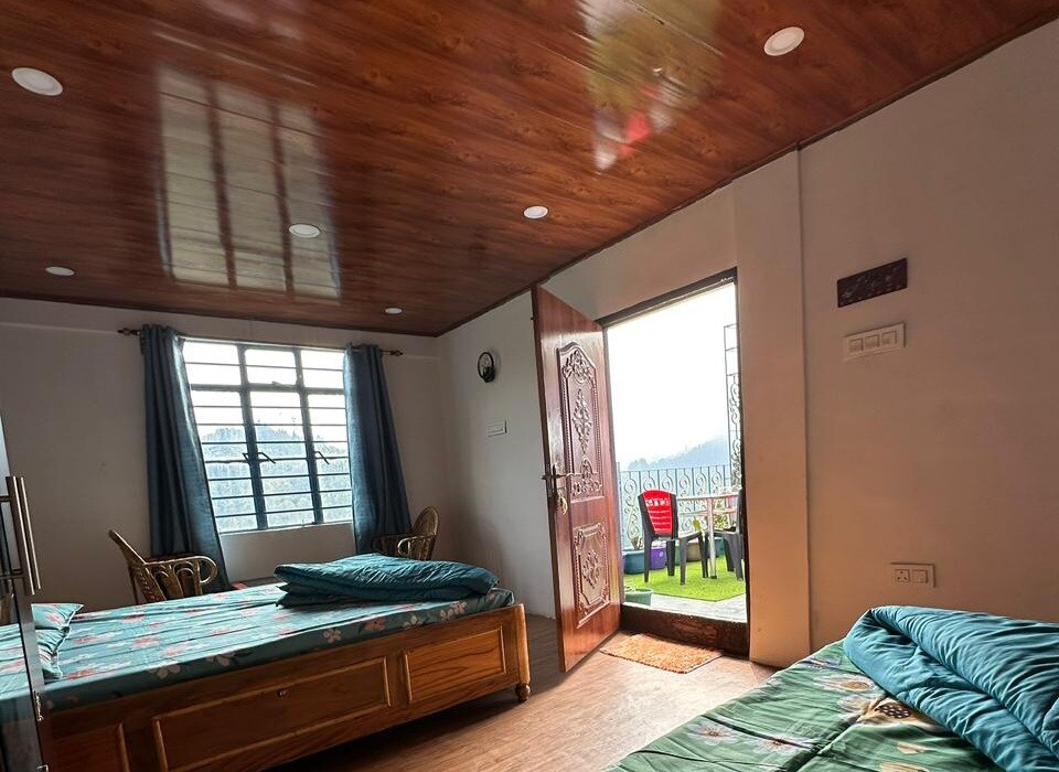 Mountain paradise - Tap to explore photos