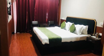 Agarwals Hotel Central point Room Type - SUPERIOR ROOM