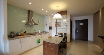 Staybridge Suites BEIRUT Room Type - 1 Bdrm Ste City View Smoking Blcny