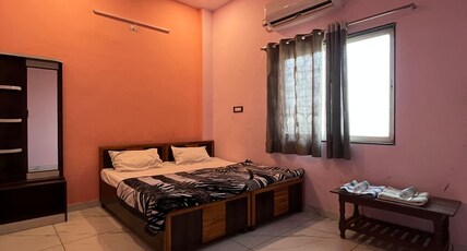 Hotel Glorious Inn ( 8 minutes walk from khatu shyamji Temple) Room Type - Deluxe Room Hotel Glorious Inn ( 8 minutes walk from khatu shyamji Temple) Room Type - Deluxe Room