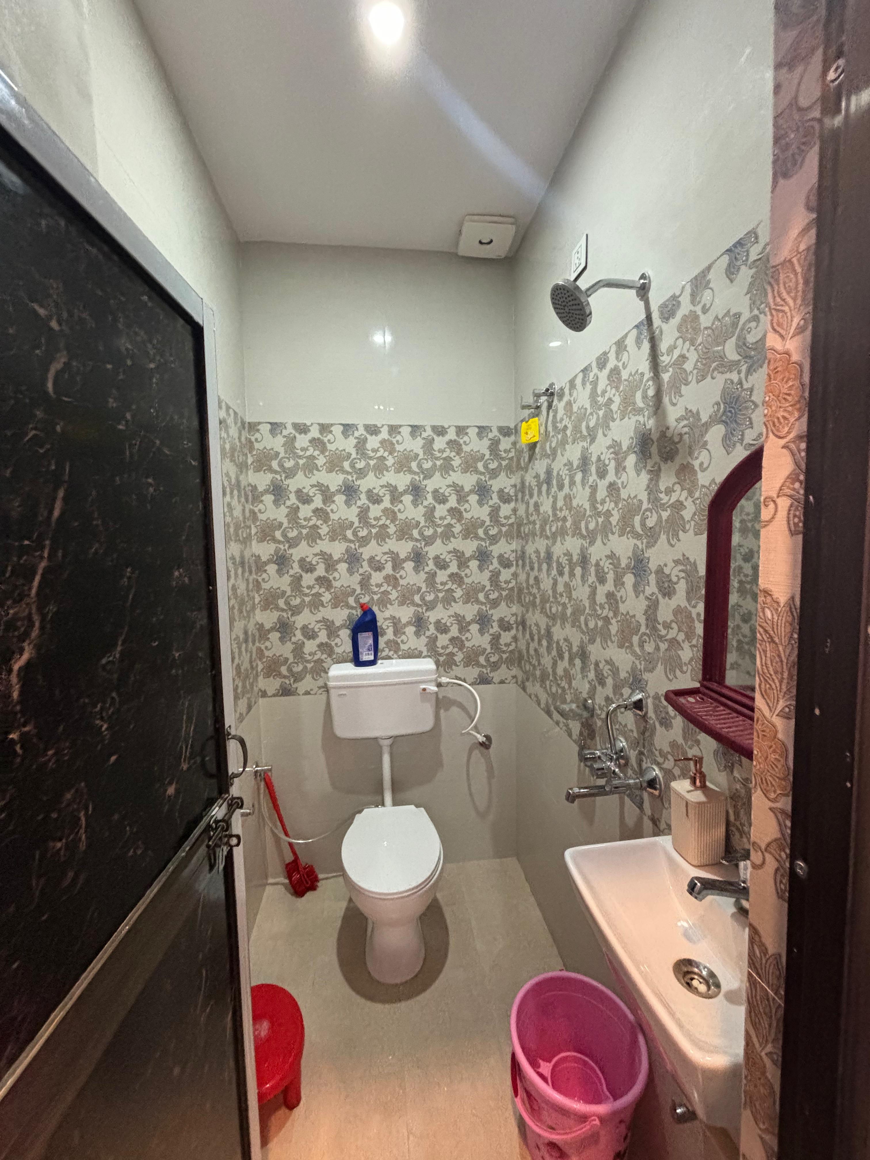 Hotel Dev Inn and homestay - Tap to explore photos