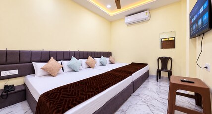 Hotel Vaibhav Palace Room Type - Five Bed Family Room