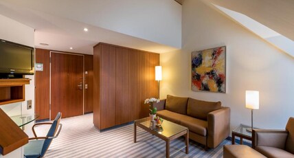 Sunday Hotel Mnchen Airport Freising Room Type - Junior Suite