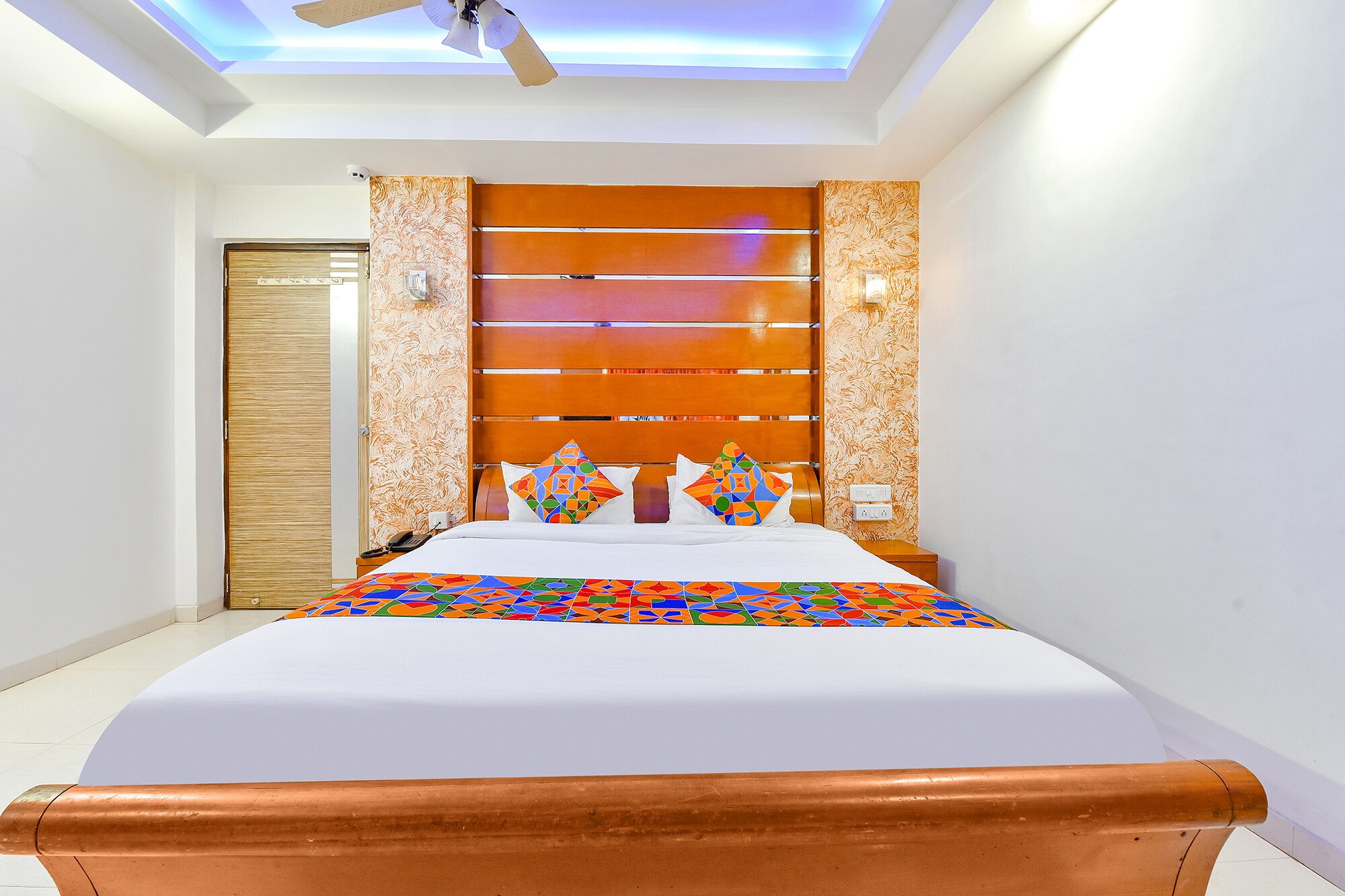 FabHotel Raj Ratna - Nr. Ashram Road - Tap to explore photos