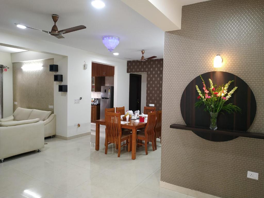 3Bhk Service Apartment with Kitchen Manyata tech Park Hebbal - Tap to explore photos