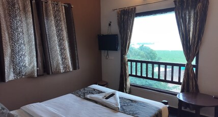 Le Grace Residency Room Type - Triple Lake View Luxury