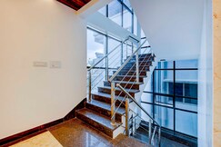 Address of Collection O Royal Elevar