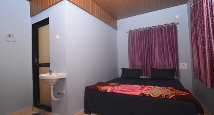Green Carpet Homestays, Matheran Room Type - Family Deluxe Room