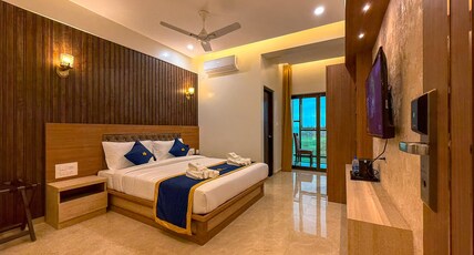 Hotel Coastal Palace Room Type - Deluxe AC Room