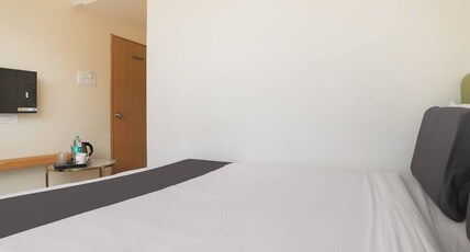 Hotel S S Pride Inn Room Type - Suite Room