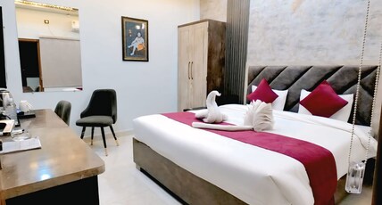 Hotel Shivsudhaa Room Type - Standard Room