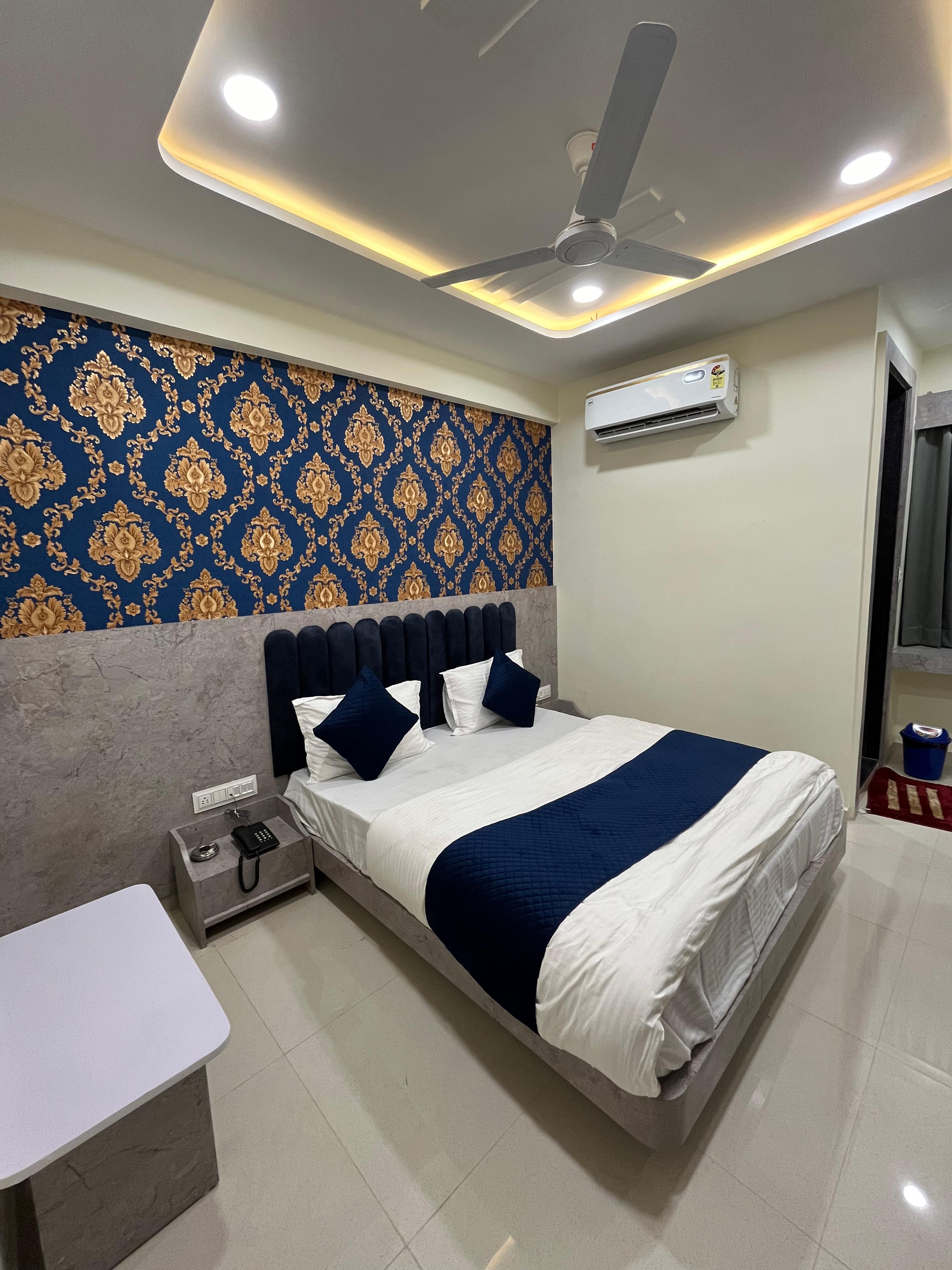 Hotel Blue Sky - Tap to explore photos