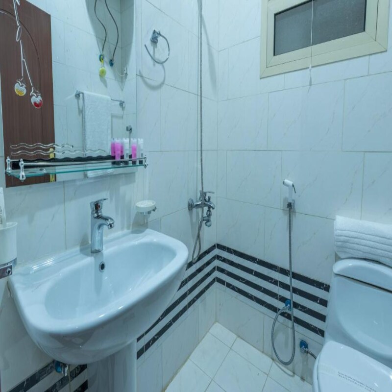 Taleen Al Nakheel Apartment - Tap to explore photos