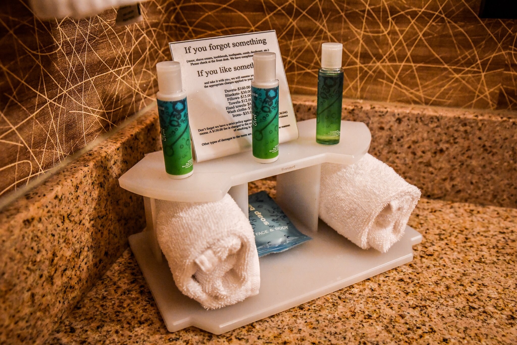 Holiday Inn Express Hotel & Suites - Concord - Tap to explore photos
