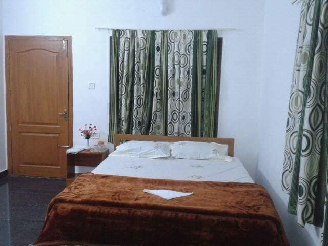 Starlit holidays homes Chithirapuram near Munnar - Tap to explore photos
