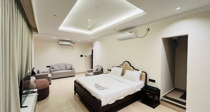 SVAYAM HOTELS Room Type - Suite Room