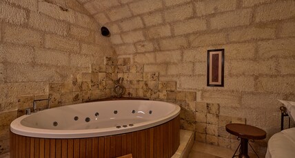 Mithra Cave Hotel Room Type - King Suite