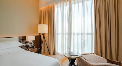 Johari Rotana Room Type - Deluxe Suite