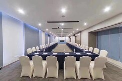 Holiday Inn Express Xichang City Center