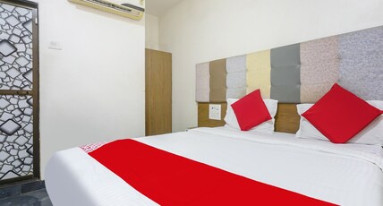 Hotel Balaji Residency Room Type - Deluxe Double Room