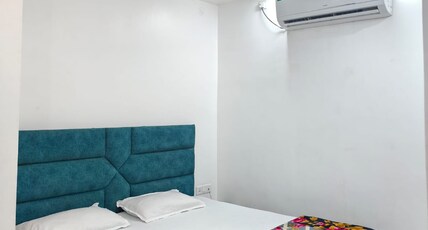 Hotel Om Shaanti Room Type - Bedroom 4