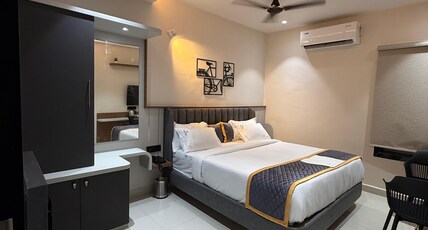 Palukuri's Grand Room Type - Luxury King size bed room