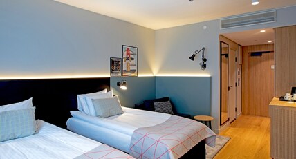 Holiday Inn Helsinki - Expo Room Type - 2 Single Beds Standard Chair Bed
