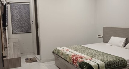 Hotel Kalinga Crown Room Type - EXECUTIVE ROOM