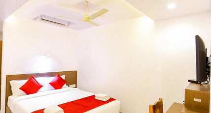 Airport Avenue Plaza Room Type - Premium AC Room