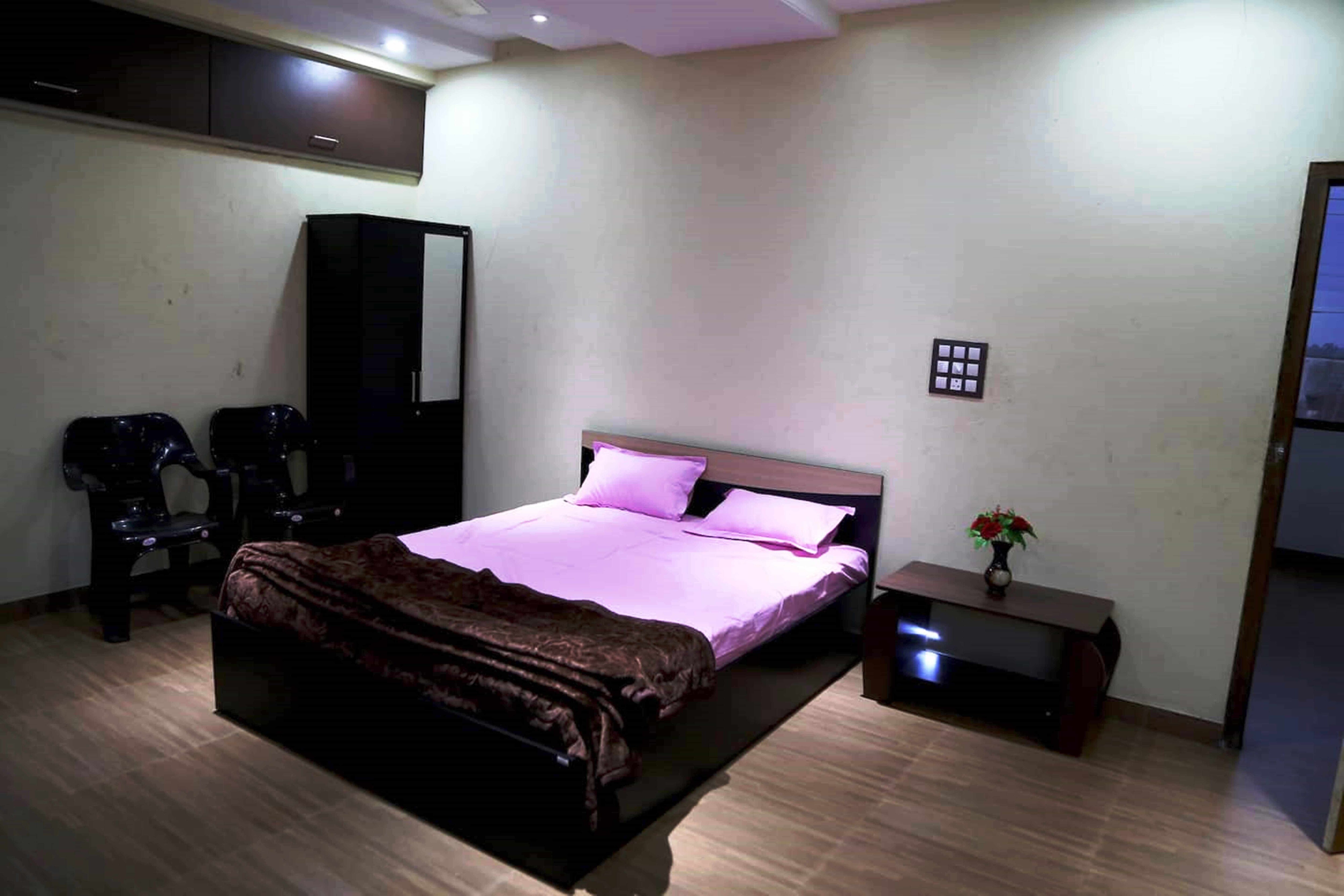 Dhara Resort and Homestay - Tap to explore photos