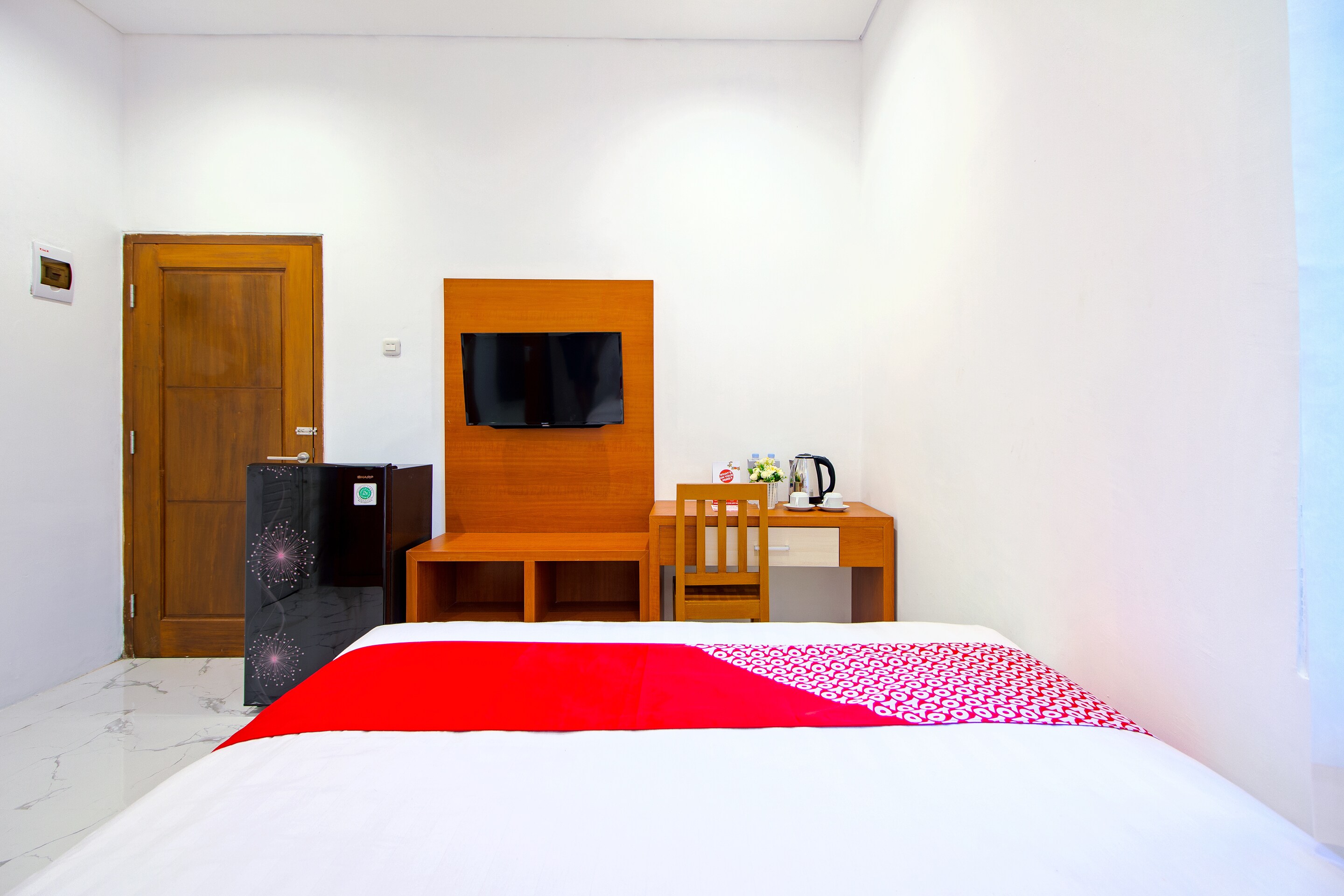 Hotel O 88 Exclusive Guesthouse - Tap to explore photos