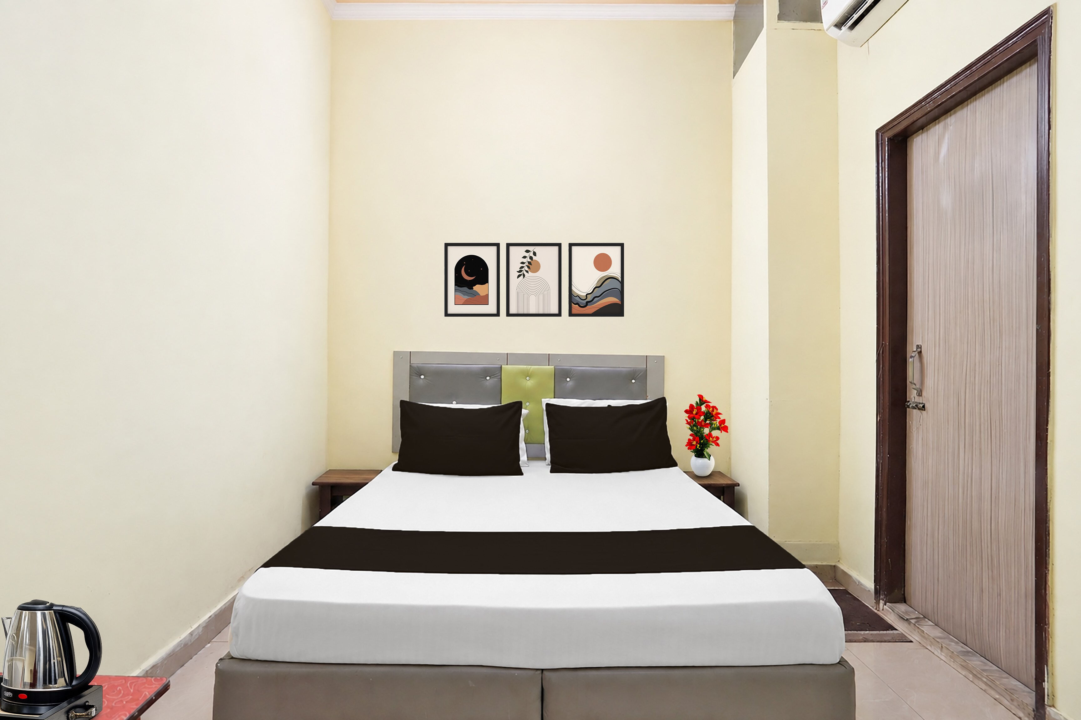 Super Hotel O Rock Garden Chandigarh Formerly Mehar Sunflower - Tap to explore photos