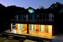 Whispering Palm's -Nature escape