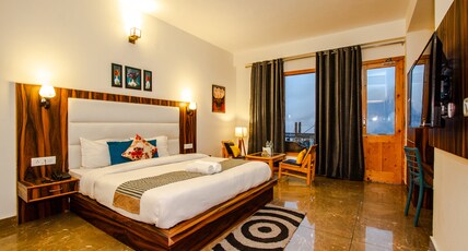 Eden Oaks Room Type - Super Deluxe with Personal Balcony and Mountain View