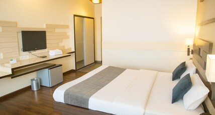 Mount Regency Room Type - Cottage Room with Balcony (2nd Floor)