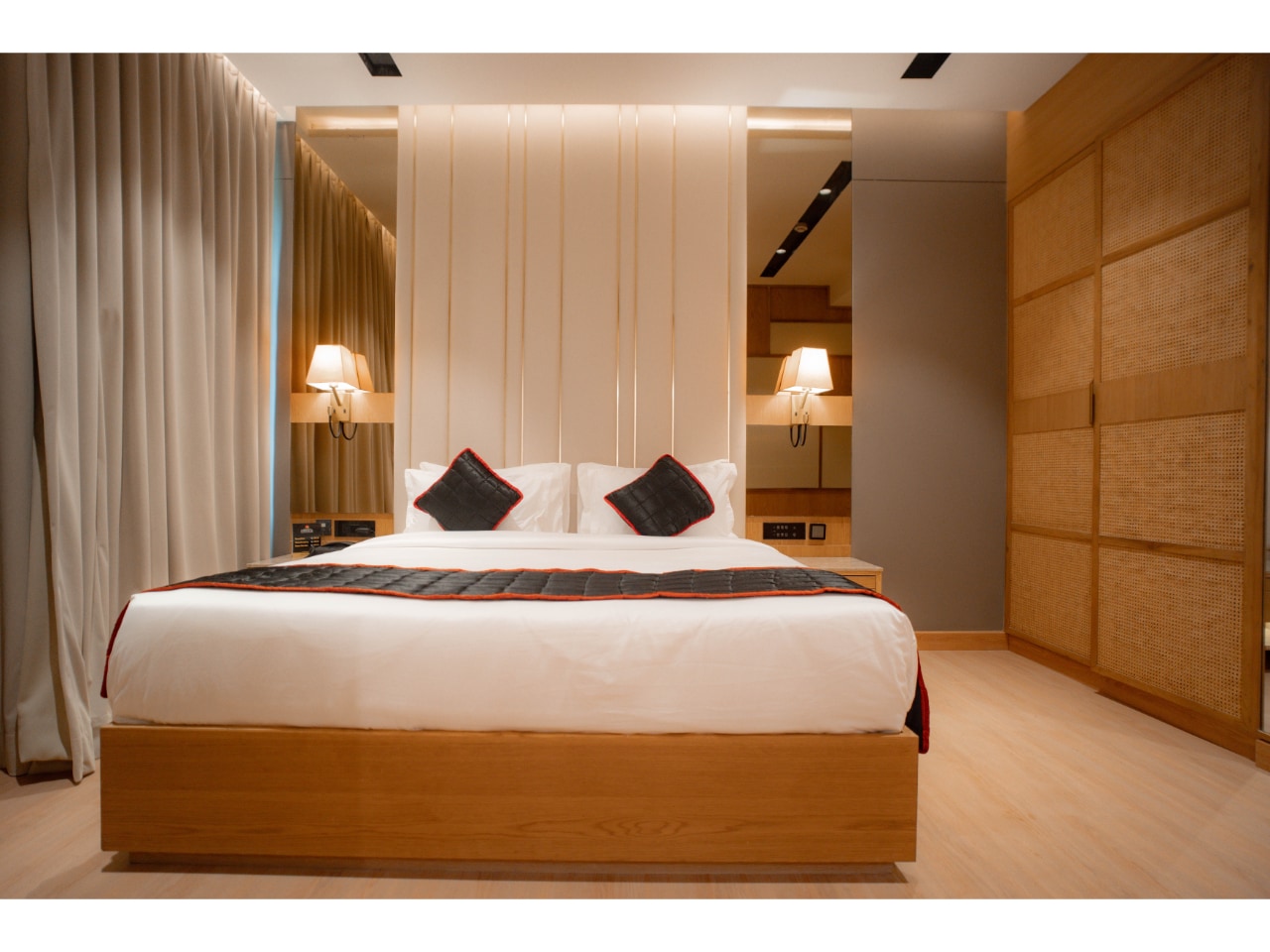 Hotel Grand Imperia - Tap to explore photos