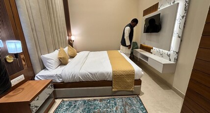 Hotel Ramya Room Type - Deluxe Room King Bed