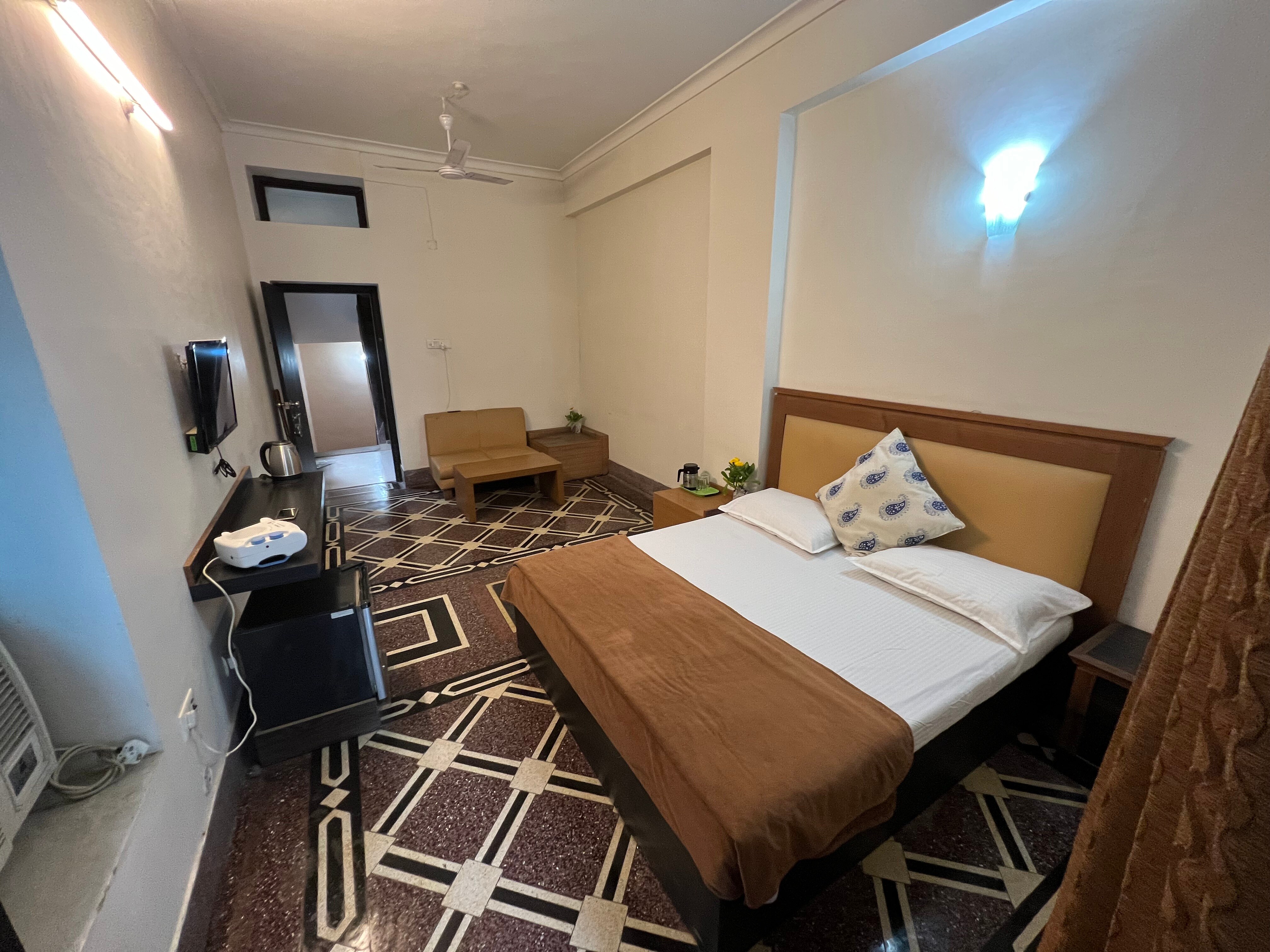 hpj Living Homestay - Tap to explore photos