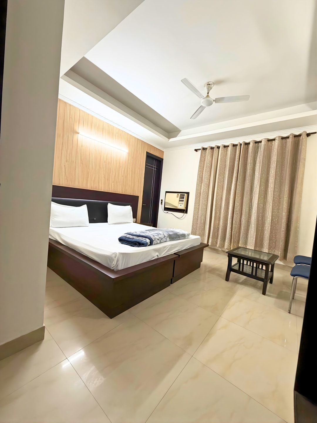 Hotel Star Residency Near Medanta Hospital - Tap to explore photos